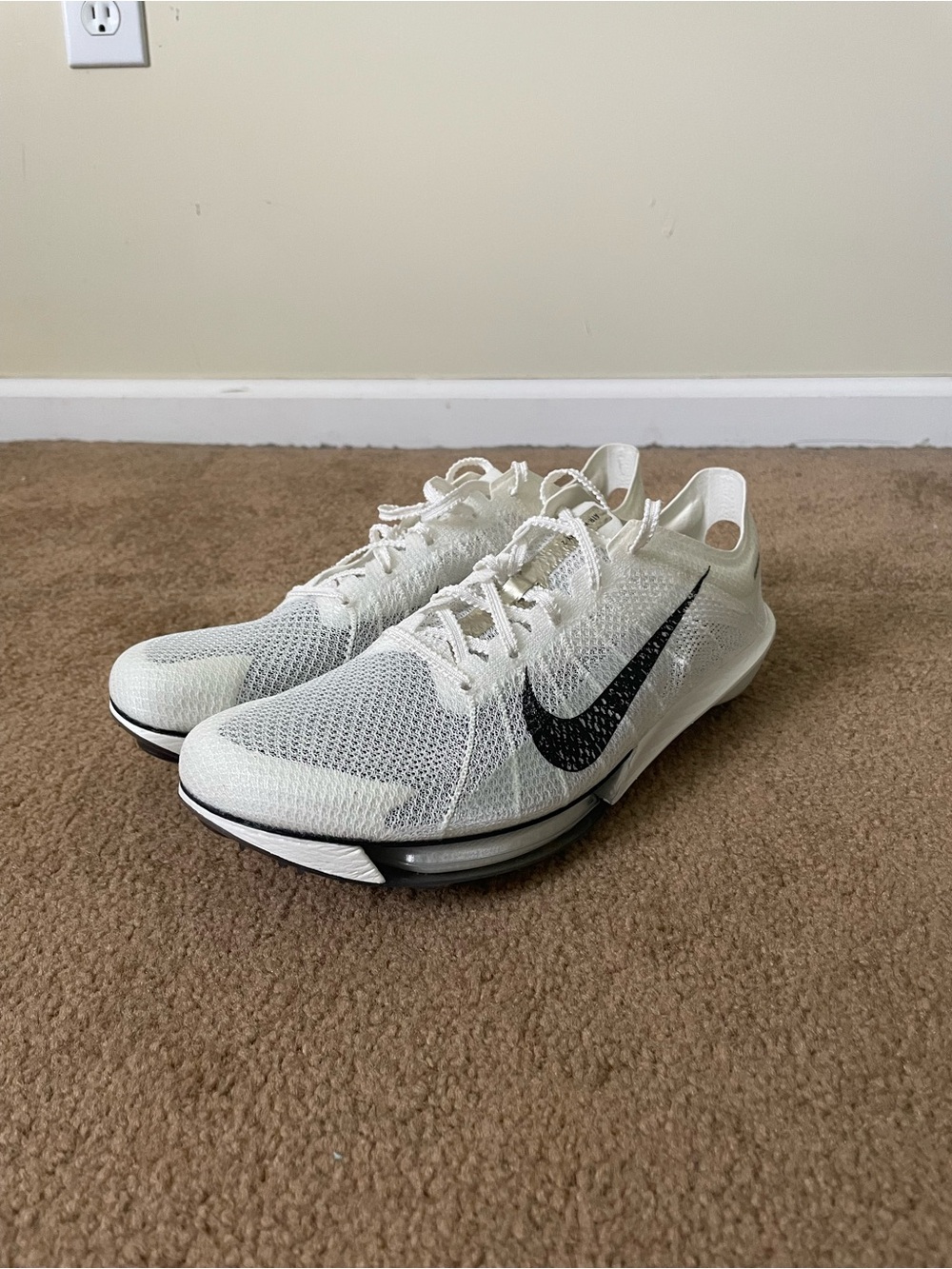 Nike Air Zoom Victory 2 Jakob Ingebrigtsen White Gold (HQ3041-100) Mens Size 8.5